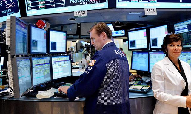 6.	Fortalece el sistema de control interno: pues verifica que los recursos de la compañía se empleen de manera efectiva y estén protegidos de apropiaciones indebidas. (Foto: AFP)