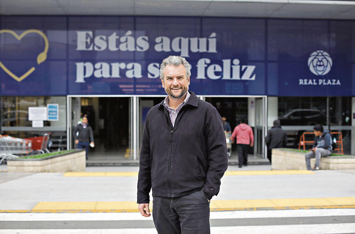 Visión. Daniel Duharte dice que en Real Plaza no ven tiempos malos. “Trabajamos con optimismo y estamos creciendo, en momentos de incertidumbre es donde se tiene que apostar”, afirma.  (Foto: Marco Ramón)