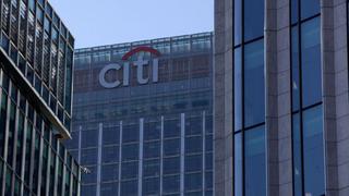 Citi demandado por discriminar por edad a banquero de 56 años