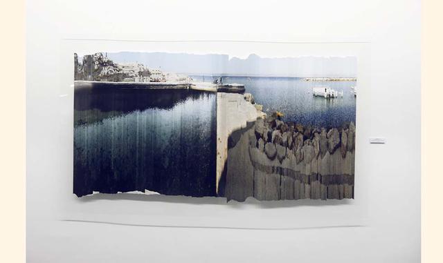 Foto 16 |Proyecto Ángulo Cero, Vallon des Auffes. 1150 fragmentos de fotografías digitales unidas en una nueva imagen. (Foto: Claudia LLontop)