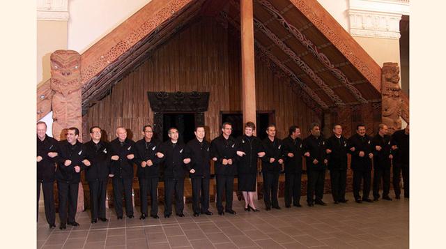 Las chaquetas negras estuvieron a la orden del día en 1999 en Nueva Zelanda, que tal vez quiso recordar al mundo de su poderoso equipo de rugby, los All Blacks.