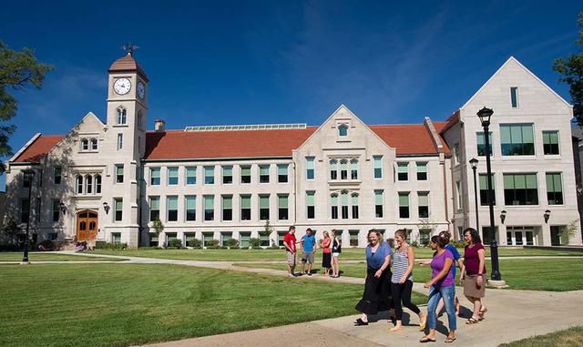 Bradley University. Ubicación: Peoria, Illinois