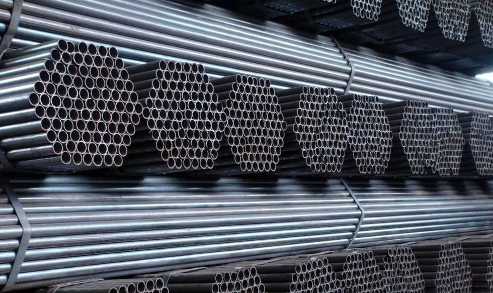 Foto 6 | Industriales mexicanos. La Cámara Nacional de la Industria del Hierro y el Acero pidió que "se responda de forma recíproca e inmediata" a la eventual imposición de tarifas. La cámara pidió que México sea excluido de semejante medida para "evitar una guerra comercial que afectaría las cadenas productivas de ambos países".