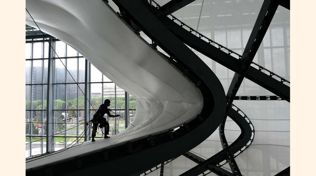 Otros proyectos de Fuksas incluyen la sede ultramoderna de la marca Ferrari en el norte de Italia, las tiendas de Armani en la Quinta Avenida de Nueva York y el elegante barrio Ginza de Tokio. (Foto: AFP)