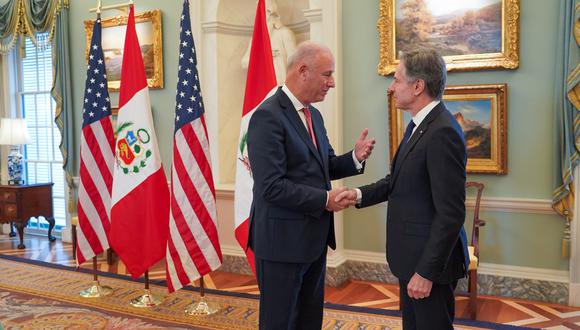 El ministro de Relaciones Exteriores, Javier González-Olaechea, acompañado del embajador Alfredo Ferrero, sostuvo una  reunión con el Secretario de Estados Unidos de América, Antony Blinken. Foto: Cancillería.
