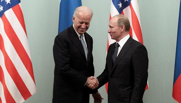 Los presidentes de Estados Unidos y Rusia, Joe Biden y Vladimir Putin, se reunirán este miércoles en Ginebra en un histórico encuentro en medio de alta tensión entre ambas naciones. (Foto: Alexander Natruskin / Archivo Reuters)