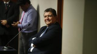 ¿Está de acuerdo con el impedimento de salida del país a Alan García, solicitado por la Fiscalía?