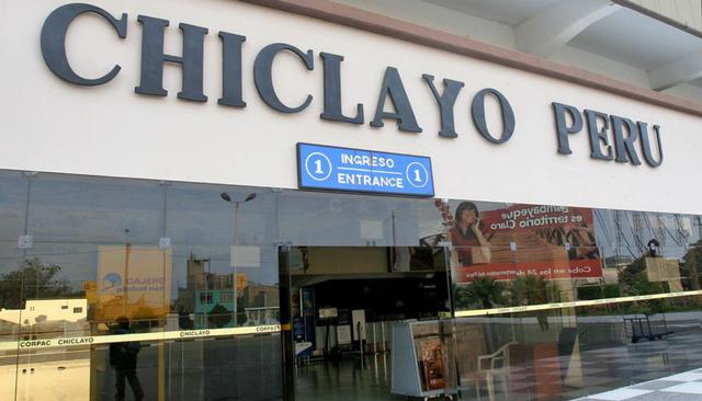 AdP invertirá US$ 124 mlls. en aeropuertos de Chiclayo y Piura. La iniciativa que se ha puesto en marcha puede llevar al aeropuerto de Chiclayo a ser un potencial conector regional, con escalas en Chachapoyas o Iquitos, sostuvo el directivo de AdP, empres
