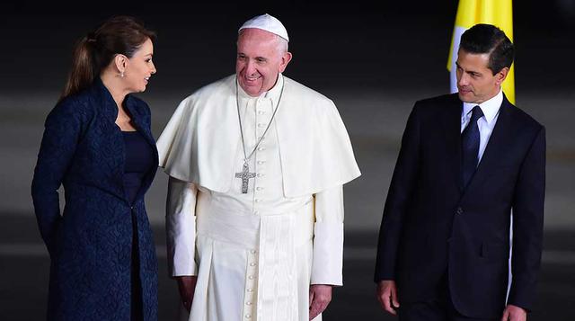 Febrero – En su tercer año como papa, Francisco I realizó su primer viaje a tierras mexicanas, el segundo país con más católicos en el mundo (detrás de Brasil). (Foto: AFP)