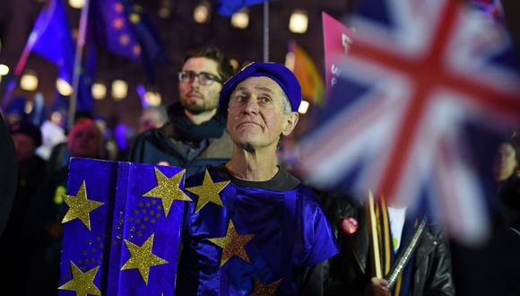 Muchos diputados rechazan la salvaguarda del pacto porque temen que deje atado al Reino Unido a las estructuras de la UE en contra de su voluntad. (Foto: AFP).