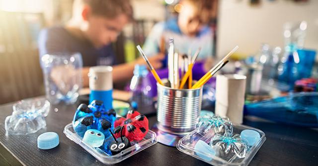 FOTO 2 | Comprar útiles realizados con materiales reciclados o reciclables.  (Foto: iStock)