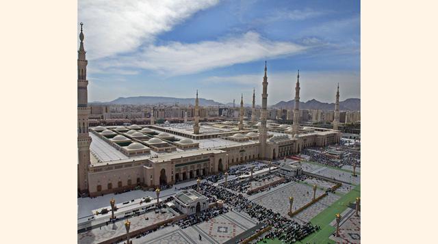 Arabia Saudí. Riqueza petrolera: US$ 1.12 millones por persona. PBI per cápita: US$ 25,000. Tasa de desempleo: 10.7%. No hay datos oficiales sobre población que vive en condiciones de pobreza.