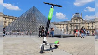 París impondrá multas contra scooters eléctricos para poner orden ante masivo uso en la ciudad
