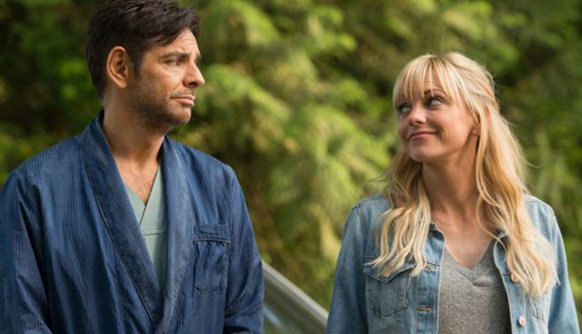 FOTO 10 | 10. Overboard. Cerrando la lista, Anna Faris y Eugenio Derbez protagonizan esta comedia sobre una madre soltera que convence a un playboy amnésico que están casados. Recaudó US$ 2 millones. (Foto: IMDB)