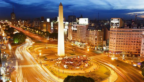 Para el economista Miguel Boggiano, Argentina encareció ampliamente el valor nominal de su moneda ante la emisión monetaria. (Foto: Getty Images | Buenos Aires)
