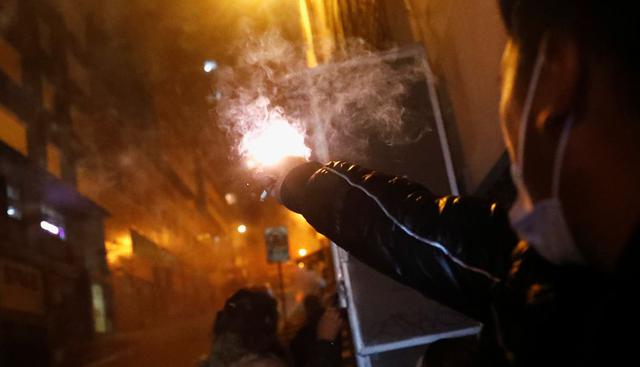 El ministro de Defensa de Bolivia, Javier Zavaleta, en declaraciones a los medios cerca del lugar, atribuyó “la escalada de violencia en el país” a un llamado del líder cívico Camacho. (Foto: Reuters)