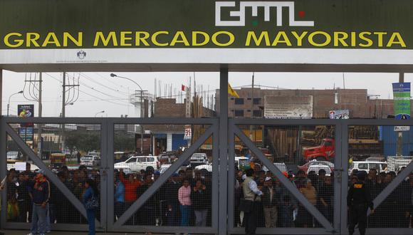 El gran Mercado Mayorista de Lima seguirá operando pese a clausura municipal. Foto: Andina