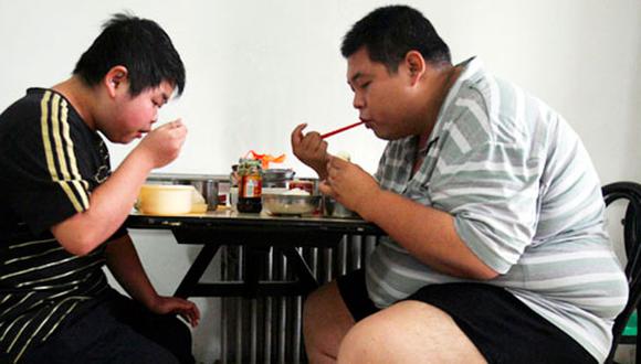 El flagelo de la desnutrición está siendo reemplazado por una epidemia de obesidad en rápido aumento.