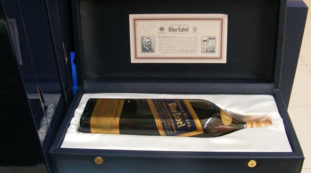 2: Johnnie Walker. Categoría: Whisky. Valor de marca: US$ 4,630 millones. Calificación de marca: AAA.