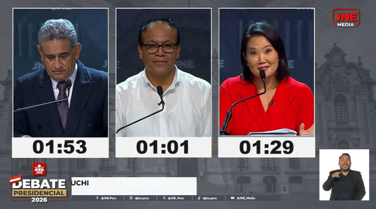 Keiko Fujimori y Roberto Sánchez protagonizaron un cruce de posturas sobre el modelo económico durante el debate presidencial. Foto: Captura JNE.