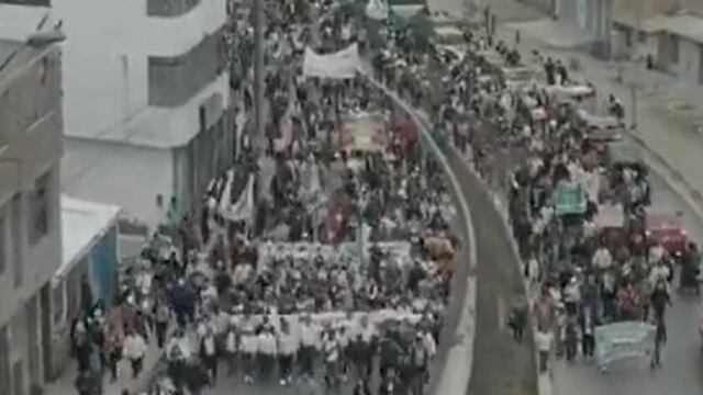 Ciudadanos de Pachacámac marchan al Congreso para exigir estado de emergencia