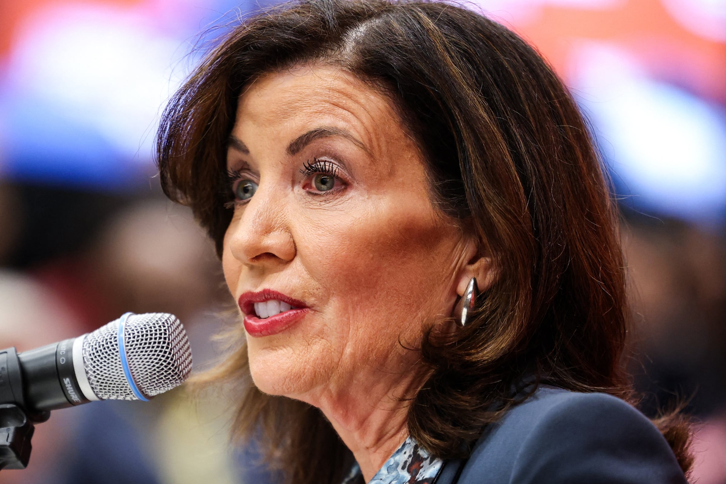 La gobernadora Kathy Hochul recordó a los neoyorquinos que pueden solicitar este crédito ampliado (Foto: AFP)