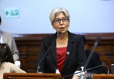 Arequipa: estudiantes y padres de familia marchan exigiendo que María Agüero se disculpe