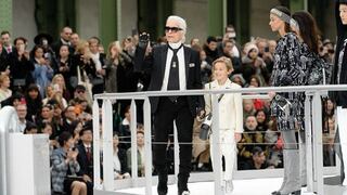 Karl Lagerfeld, a la conquista del espacio para vestir a la mujer de Chanel