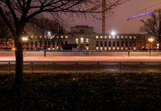 Incertidumbre e inflación ‘estancada’ nublan proyecciones sobre recortes de la FED