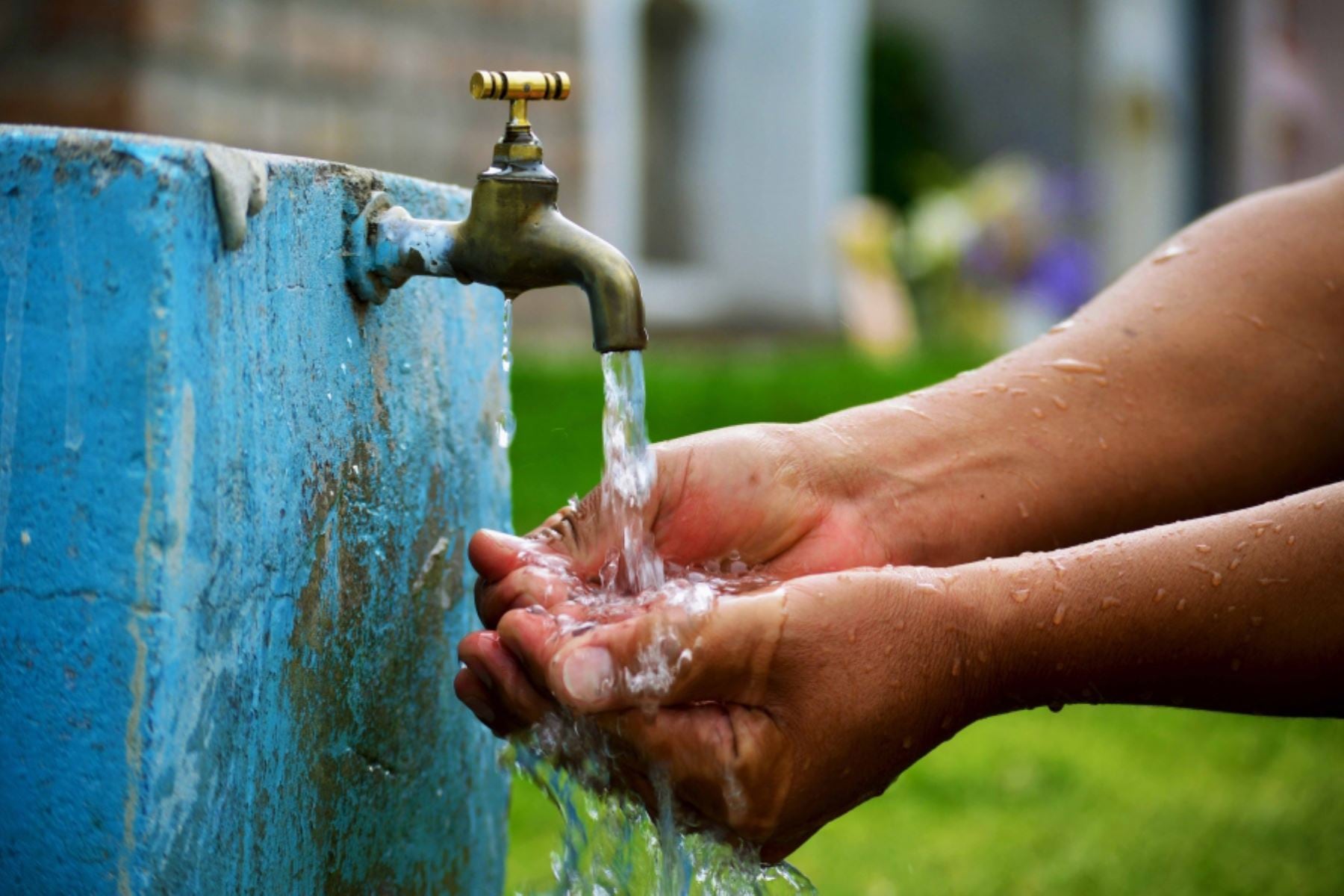 Más presupuesto para agua y saneamiento no bastaría para cerrar brecha, ¿qué falta?