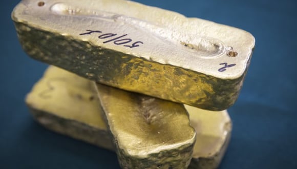 Imagen de archivo de lingotes de oro. REUTERS/Andrey Lunin