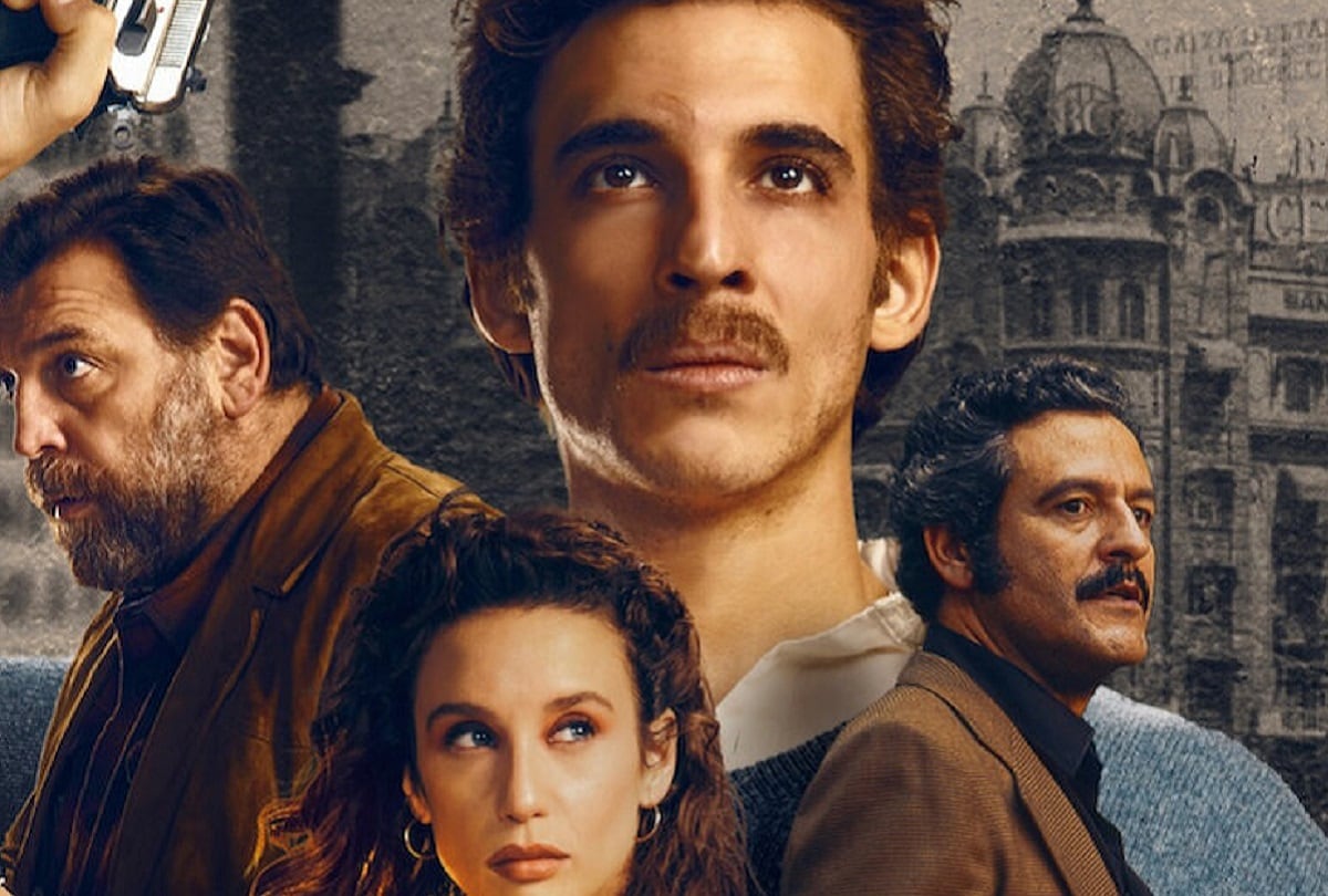 Hovik Keuchkerian, María Pedraza, Miguel Herrán y Isak Férriz en la serie española "Asalto al Banco Central" (Foto: Netflix)