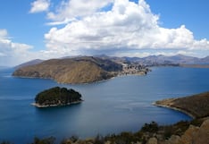 Lago Titicaca se seca cuando ola de calor sorprende al invierno boliviano