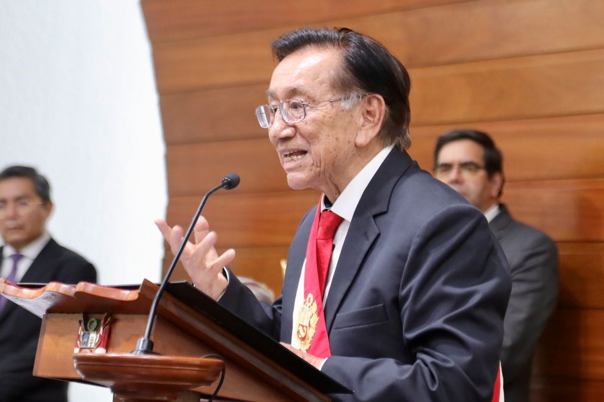 Al ser consultado por los bloqueos recientes en la Carretera Central, José María Balcázar indicó que considera importante atender las demandas de las comunidades, por lo que incluso evaluaría un nuevo endeudamiento. Foto: Congreso.