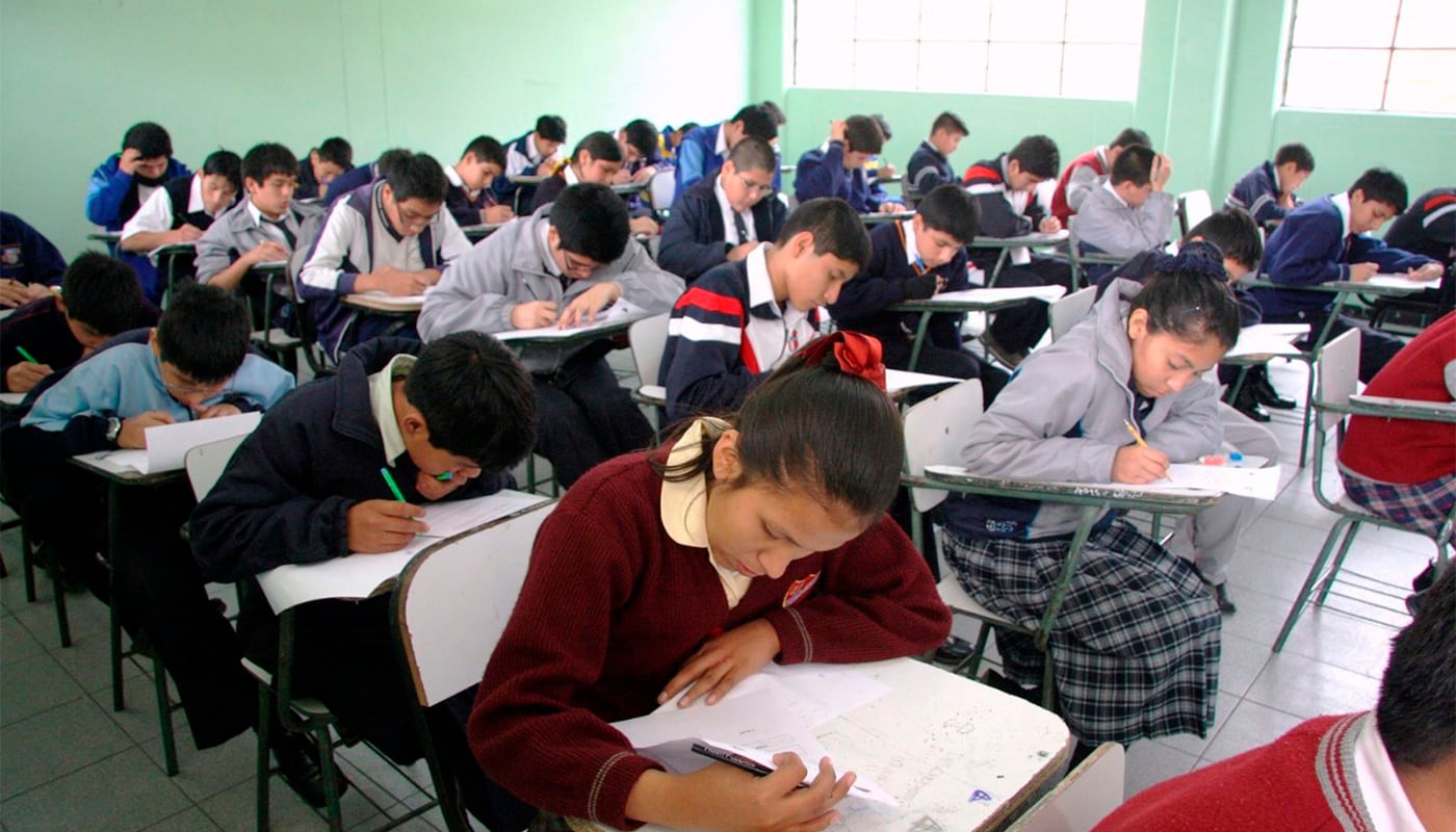 CAF implementó un paquete de tratamiento de tres acciones. Una de ellas es la capacitación de docentes. | Foto: Andina