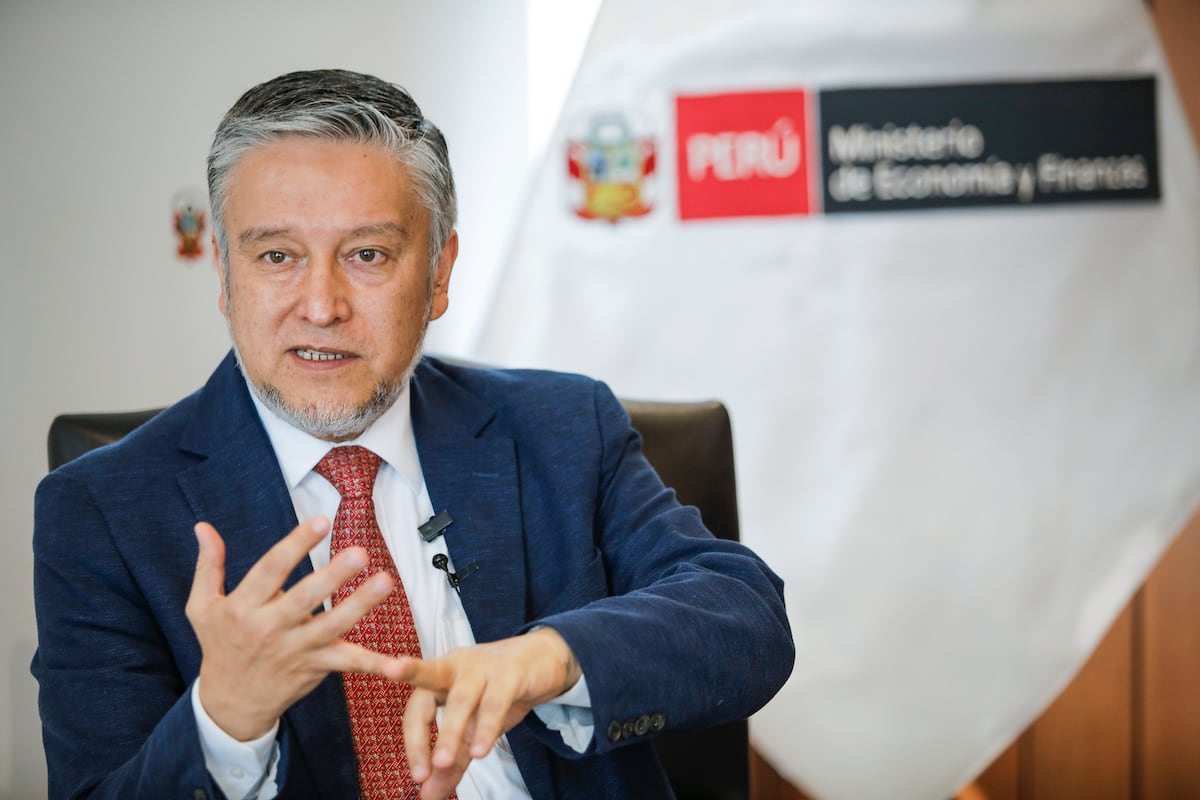 El titular del MEF indicó que se van realizar acciones para agilizar la emisión de permisos de exploraciones mineras en el Perú, en donde destacó que actualmente el proceso puede tomar dos años. Fotos: Joel Alonzo/Gec