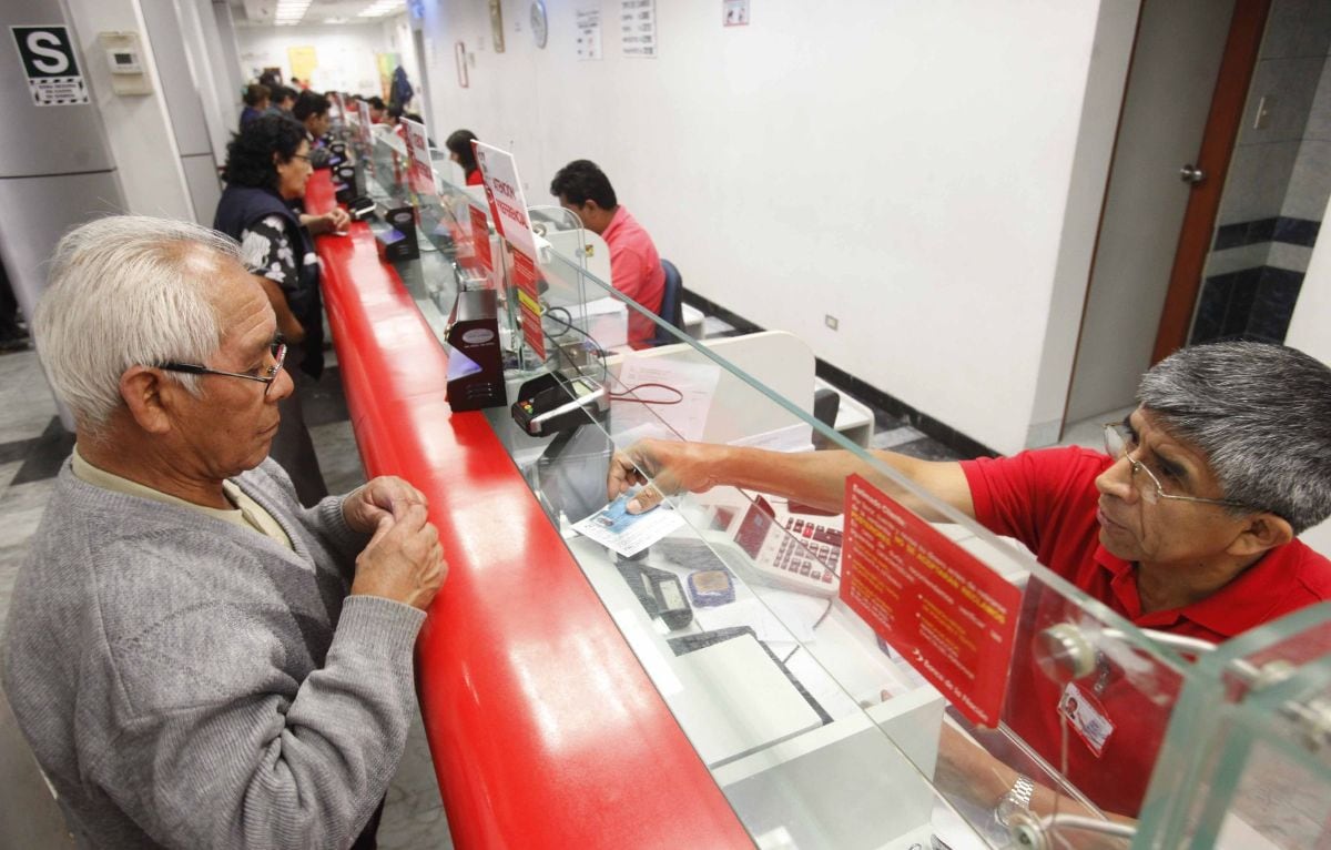 El Banco de la Nación inició el pago de aportes del Fonavi al Grupo 22, que beneficia a más de 31 mil exaportantes a nivel nacional. Foto: Andina.