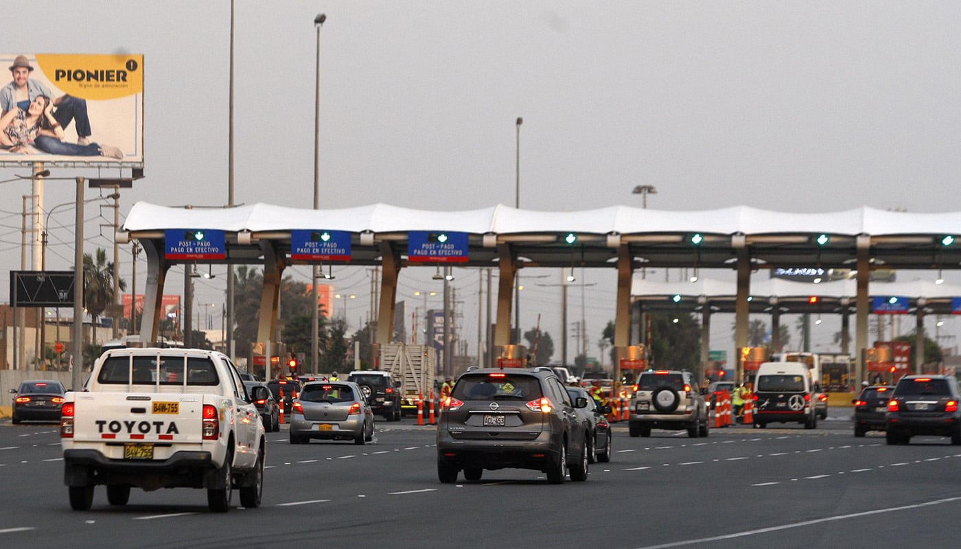 Emape solicitó a las empresas de transporte de carga reprogramar sus operaciones fuera del horario del contraflujo. Foto: Andina