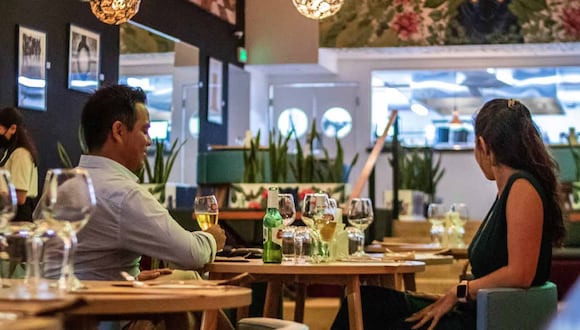 La llegada de restaurantes al distrito de Miraflores implicaría inversiones que oscilan entre los US$ 500,000 a más de US$ 1 millón, en cada una, según la Cámara de Comercio de Miraflores.  (Foto: La Mar-iposario)