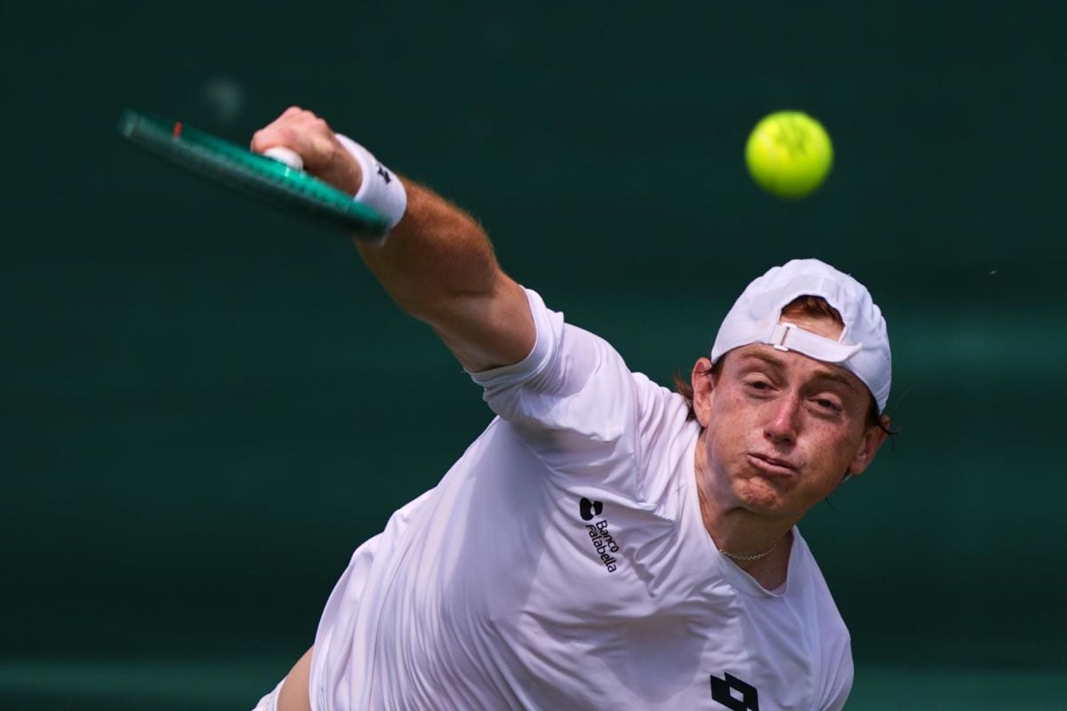 Ignacio Buse consiguió su clasificación a la segunda ronda del US Open tras derrotar al estadounidense Marcos Giron. Foto: AP.
