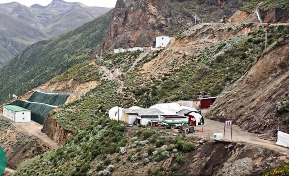 En agosto, la minera adelantó a este diario que evaluaba incorporar un socio estratégico en Trapiche para compartir el riesgo de construcción, aunque con la intención de mantener la operación del activo.