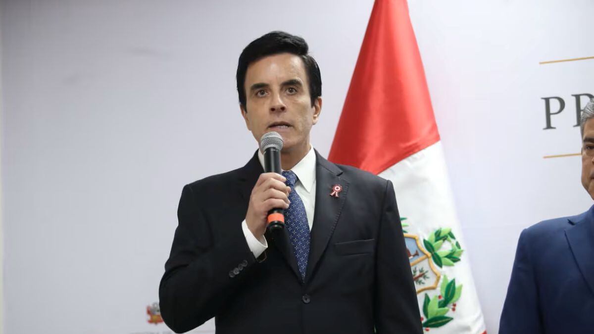 Comisión de Constitución del Senado citará al canciller Espá y a representante de la APCI