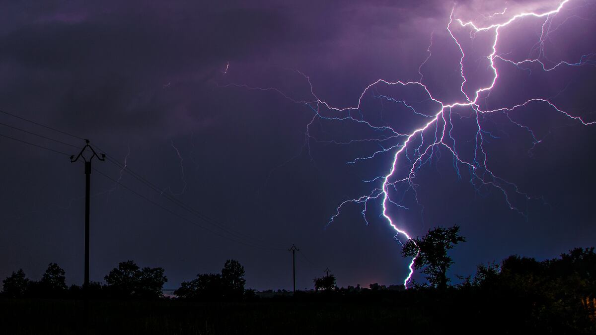 Alerta por tormentas eléctricas en EE. UU.: cómo protegerte de los rayos y en qué consiste la regla 30/30