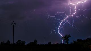 Alerta por tormentas eléctricas en EE. UU.: cómo protegerte de los rayos y en qué consiste la regla 30/30