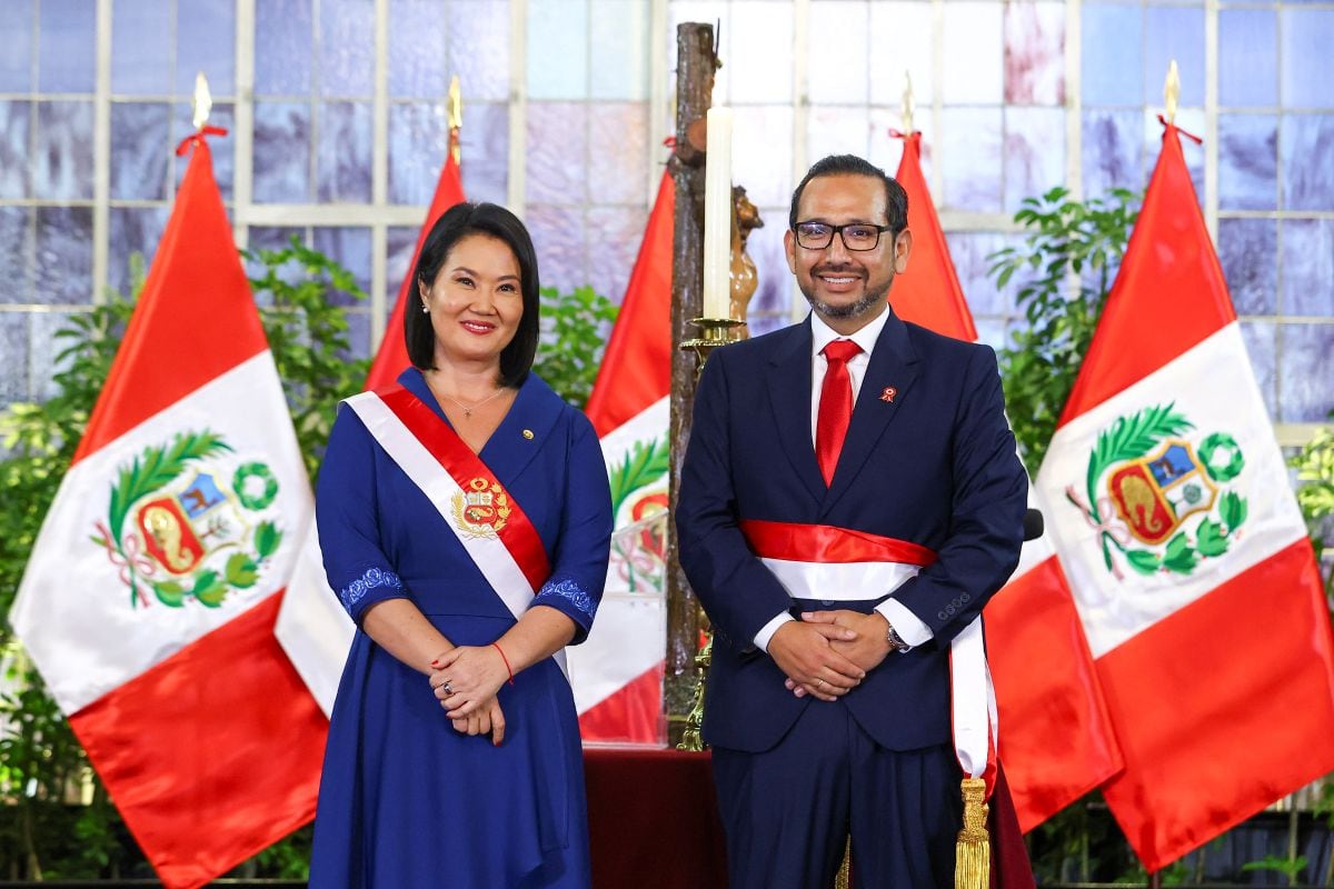 Luis Dyer Fernández juró como ministro de Salud durante la ceremonia de conformación del primer gabinete de Keiko Fujimori. Foto: Presidencia.
