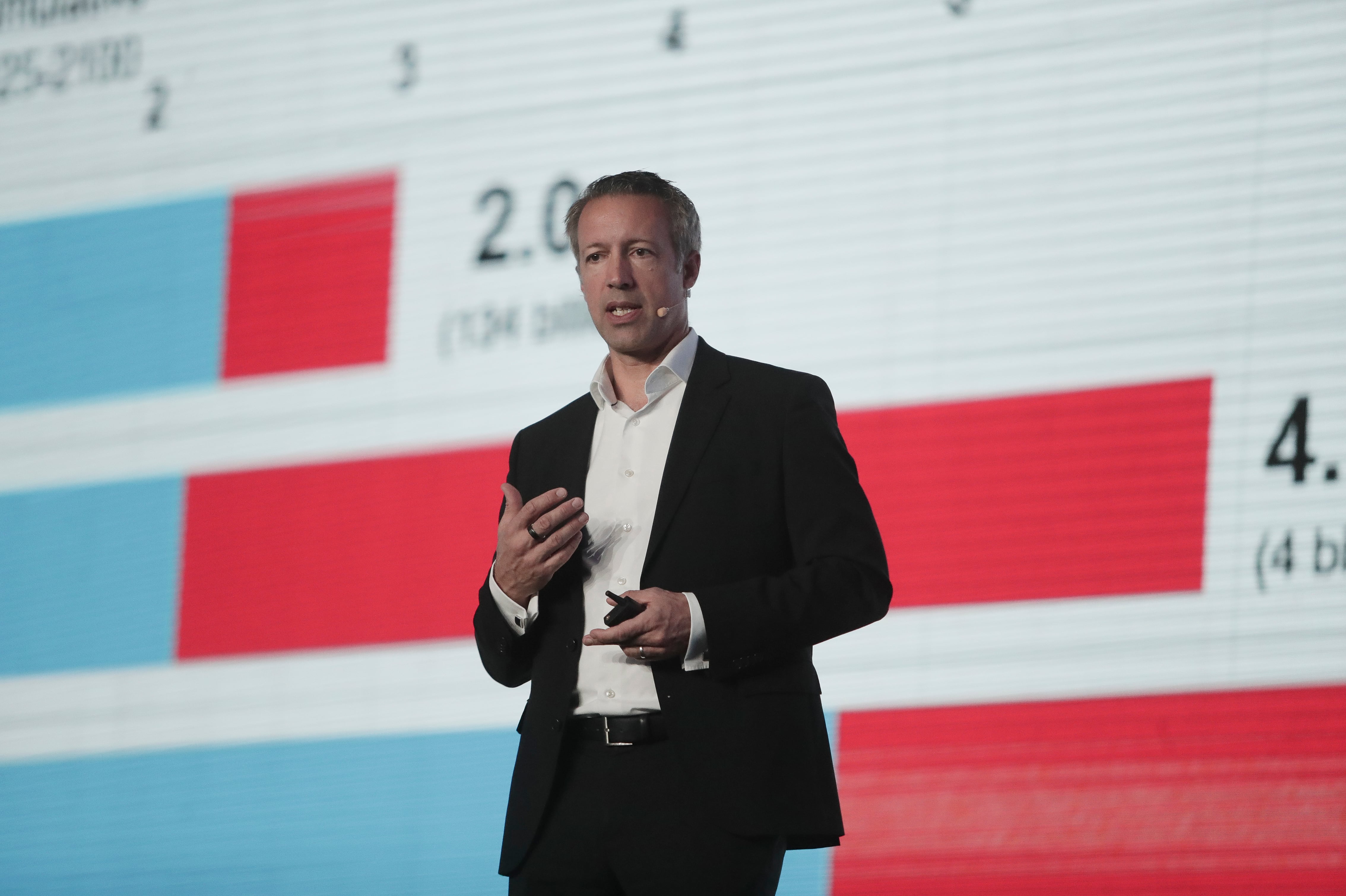Jan Mischke, Socio en Zúrich del McKinsey Global Institute, durante su exposición en el McKinsey Peru 2026 Forum. Fotos: Julio Reaño/@photo.gec.