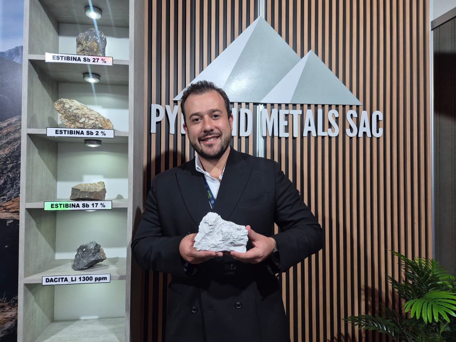 Simjah Rosenberg, gerente general de Pyramid Metals.
