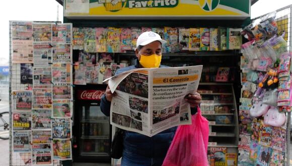 1 de octubre del 2013. Hace 10 años. Peruanos leen prensa más de una hora al día.