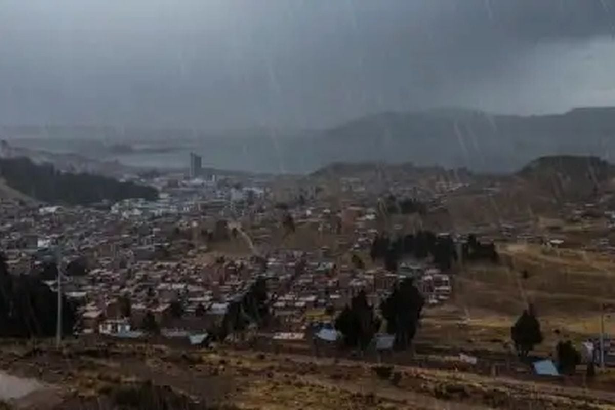 El COEN indicó que ante las lluvias intensas se afectaron infraestructuras de transporte en Juliaca. Foto: Andina