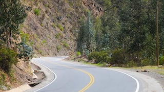 Chaglla y la vía que conectaría a la población que tiene unas las principales hidroeléctricas